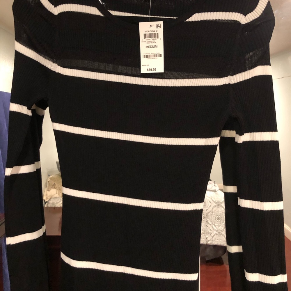NWT BLACK STRIPED LONG SLEEVE - Picture 2 of 2